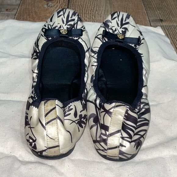 Tory Burch Womens Ivory Black Ballet Flats Comfort Slip On Round Toe - Picture 5 of 12